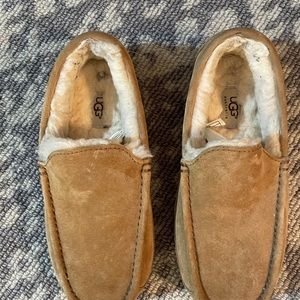 Ugg men’s slipper